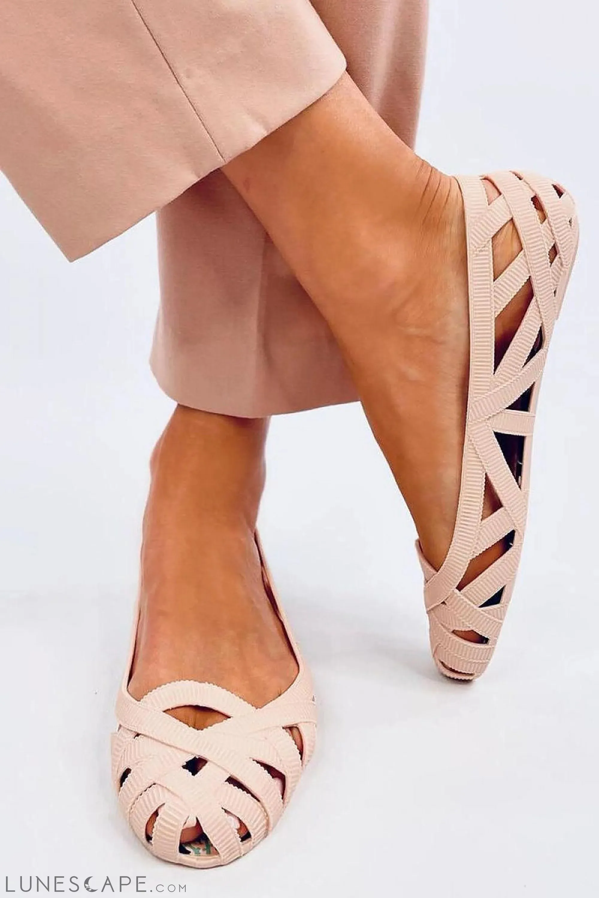 Beige Caged Jelly Women's Flats with Sculpted Cutouts
