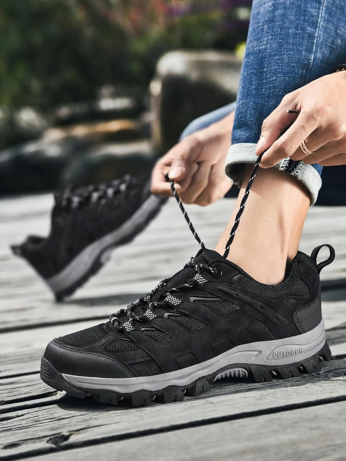 Men's Hiking Shoes Low-Top Trail Running Sneakers Breathable Mesh Travel Shoes Non-Slip Outdoor Trekking Boots