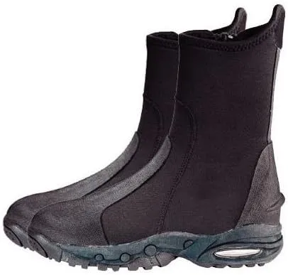 New 6.5mm Neo Classic Molded Sole Boots (Size 6) for Scuba Diving, Snorkeling & All Watersports with a Free Drawstring Mesh Collection Bag. a $12.95 Value