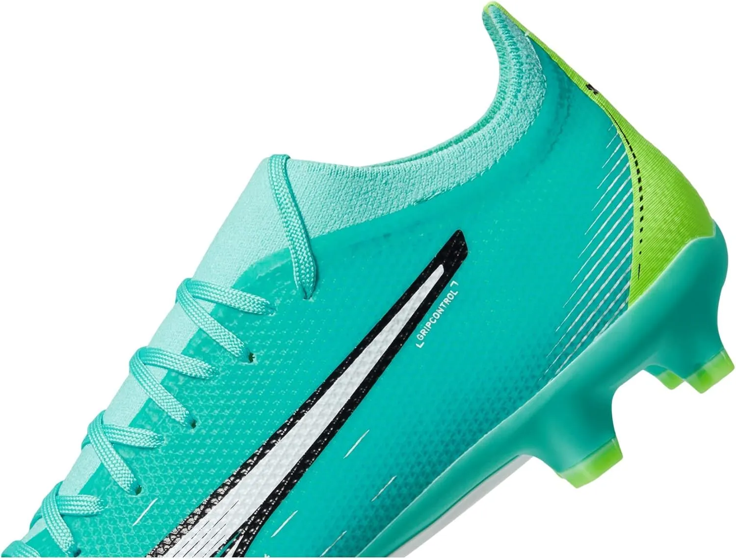PUMA Men's Ultra Match Fg Soccer Shoes