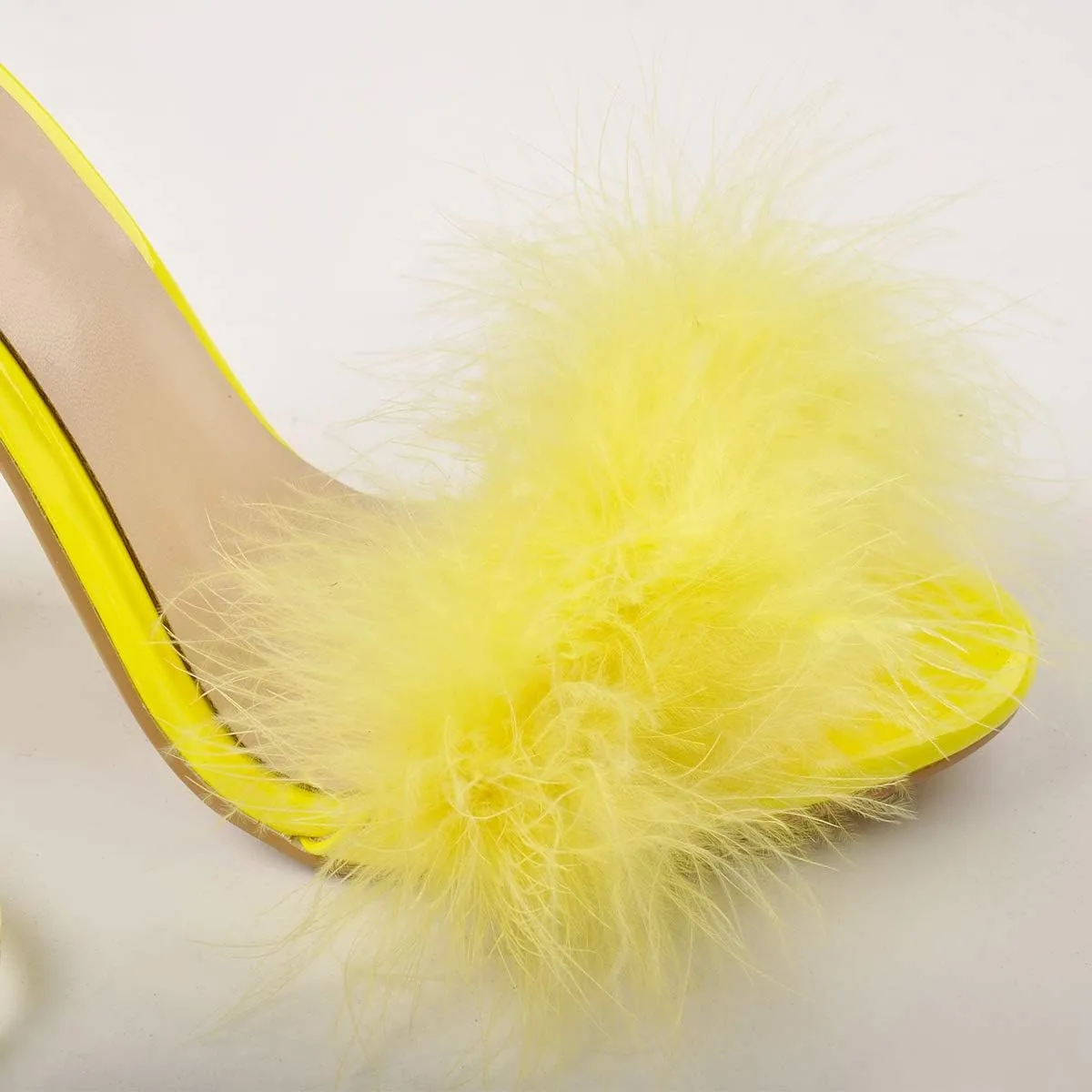Richealnana Women's Fuzzy Cozy Strappy Open Toe Dress Artificial Feather Heeled Sandals