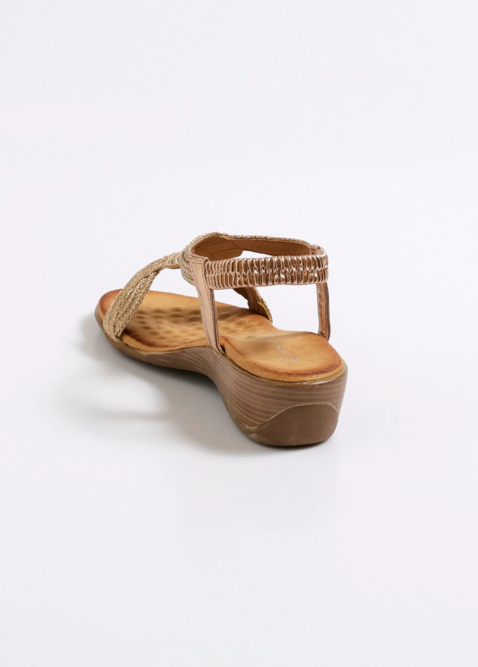 Wedge sandals with intertwined straps