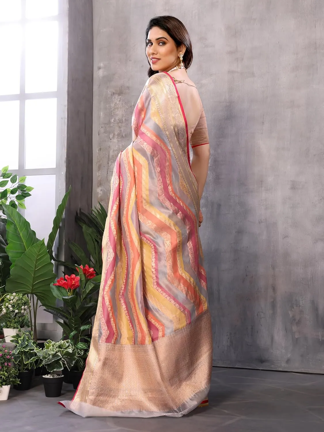 Women's Organza Golden Zari Jacquard Boarder & Pallu ZigZag Saree With Unstitched Blouse Piece (Maharani)