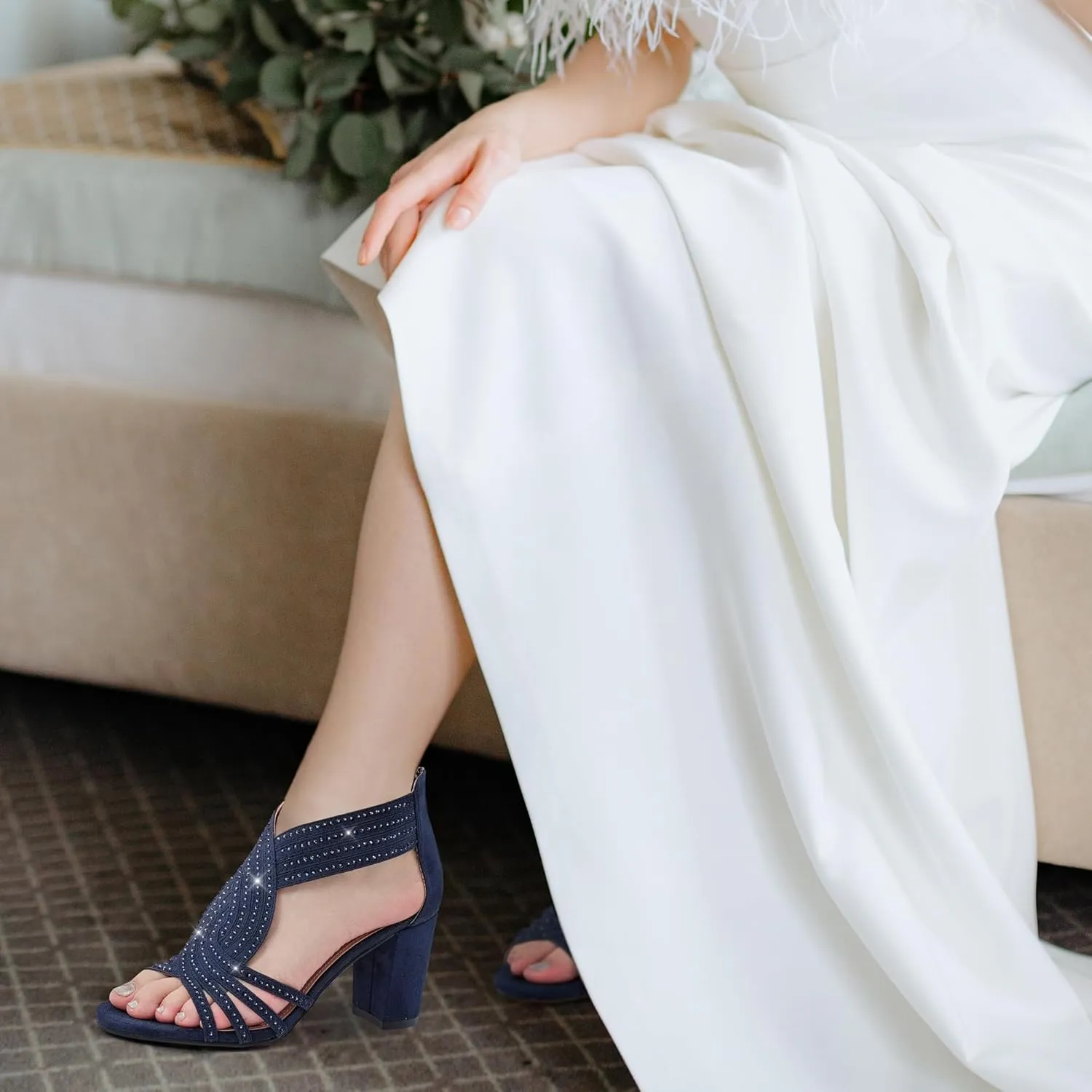 Women's Rhinestone Sparkly Chunky Block Heel Sandals Open Toe Dressy Shoes with Zipper Closure for Wedding Prom Homecoming Hoco Formal Events